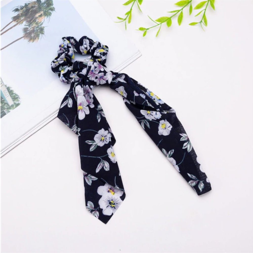 🆕 Ribbon Tie Hair Scrunchie - Floral Navy